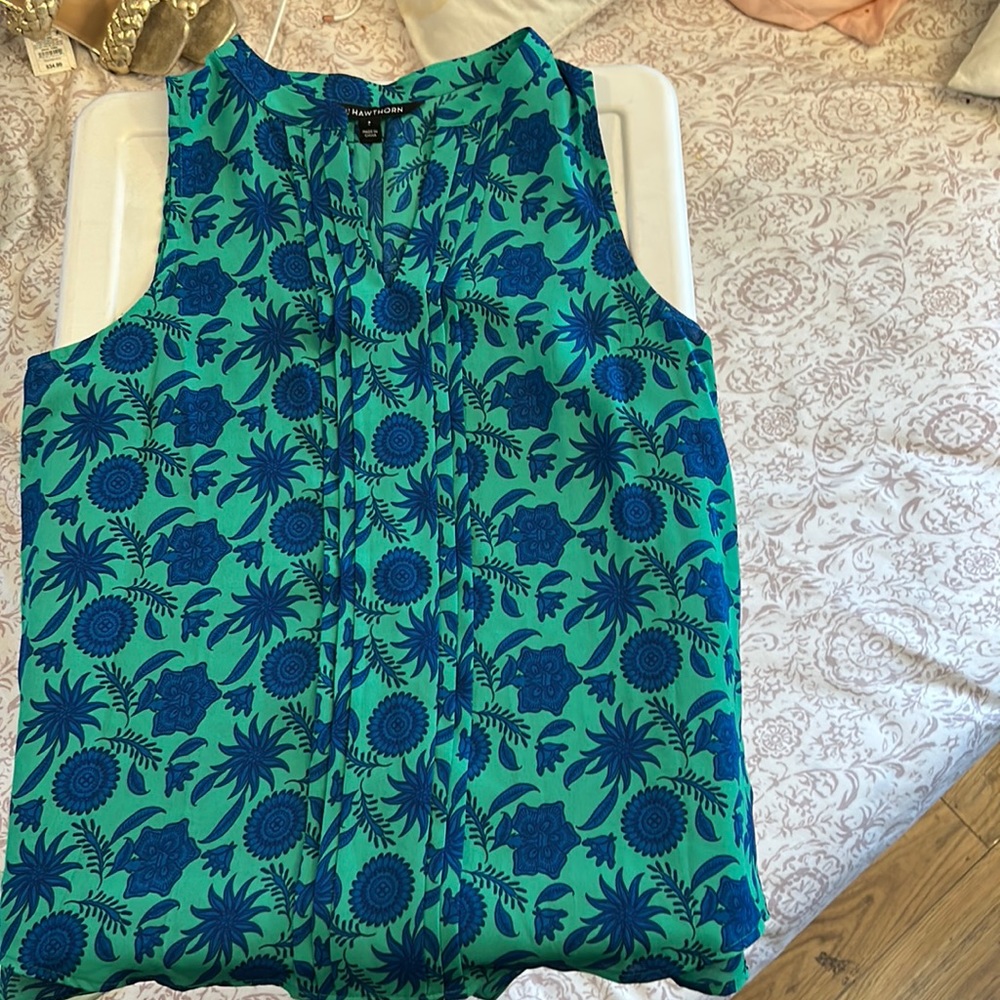 GREEN AND BLUE FLIRAL DETAIL TANK